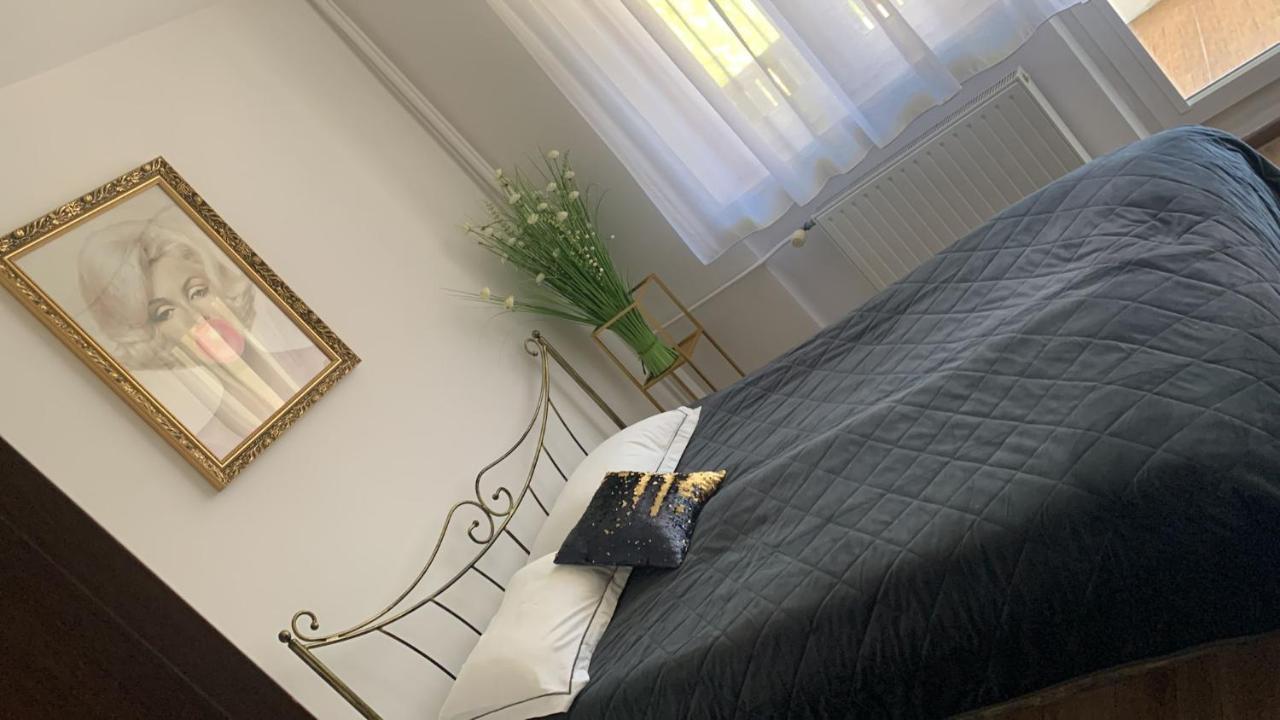Golden Apartament Legionow Torun Exterior photo