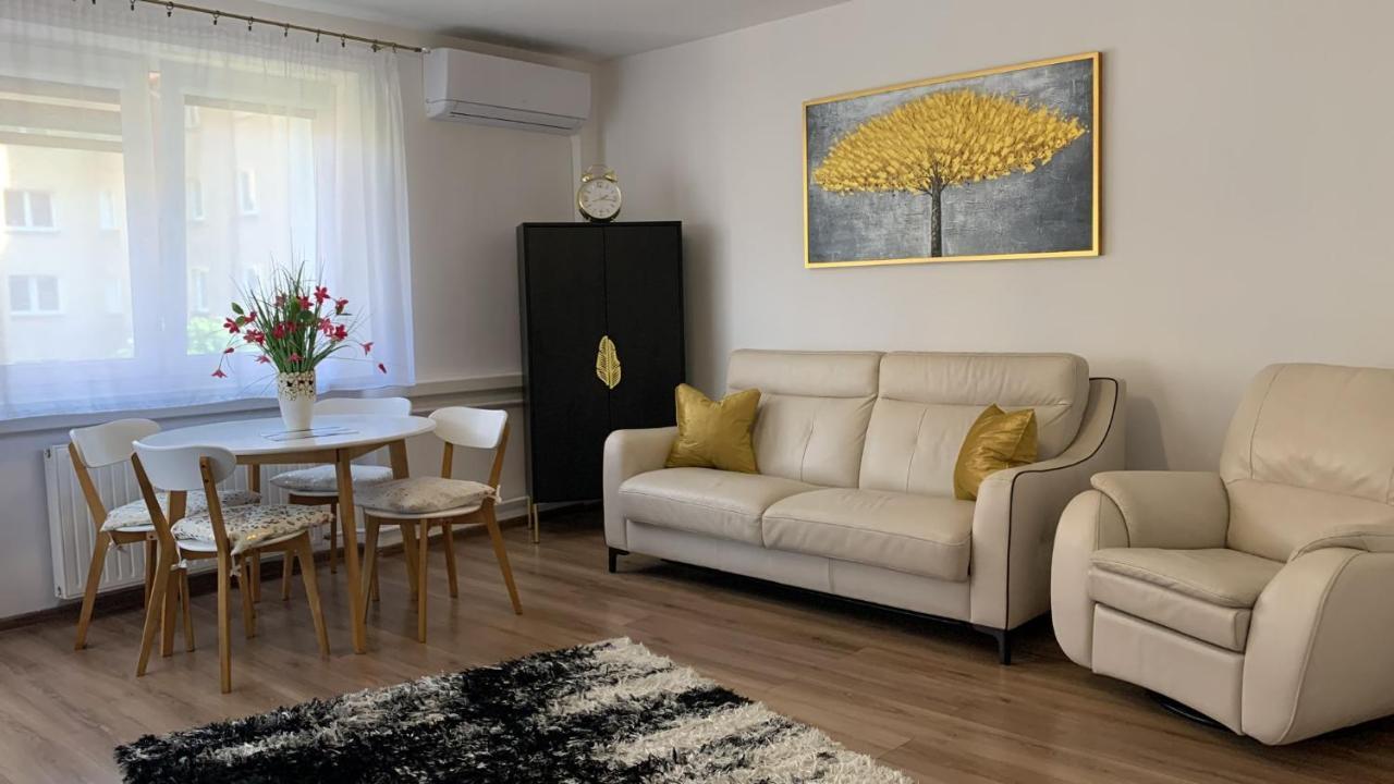 Golden Apartament Legionow Torun Exterior photo